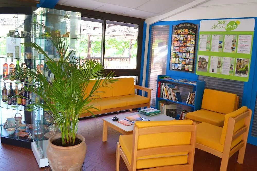 Vvf Dordogne Lot Hotel Gluges Holiday park