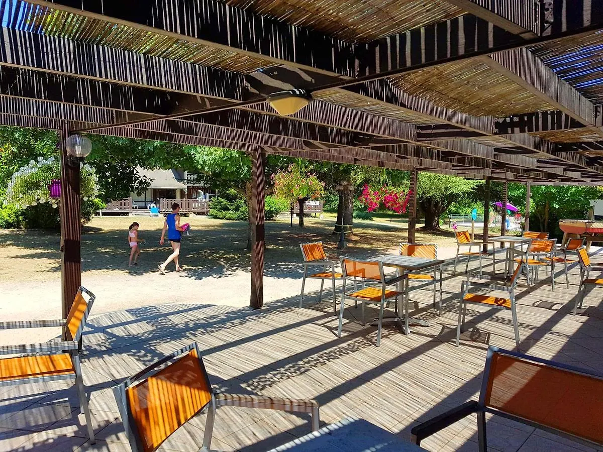 Vvf Dordogne Lot Hotel Gluges Holiday park
